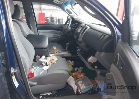 2014 Toyota Tacoma Base V6 z USA, uszkodzony, nr VIN 3TMLU4ENXEM151963